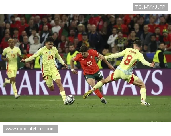 佩德里成弗里克战术核心，中场作用持续提升