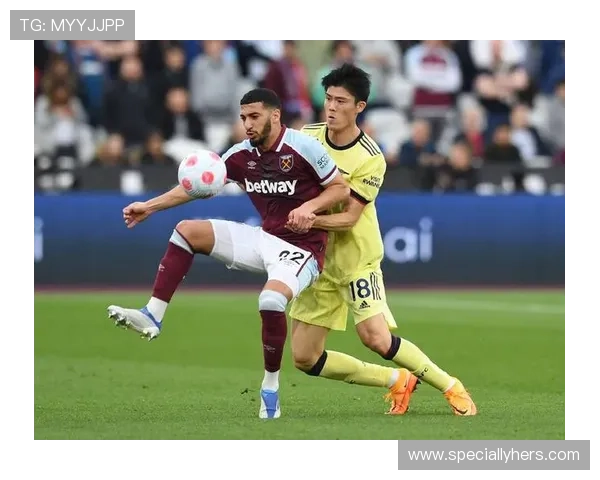 亨克本赛季进攻数据表现稳健,场均射正与关键传球数持续提升 亨克本赛季进攻数据表现稳健,场均射正与关键传球数持续提升