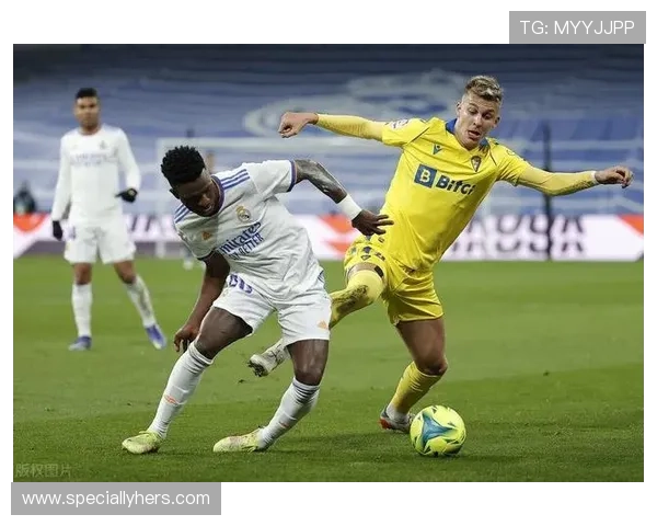 本泽马vs本阿尔法：终结效率与战术角色差异解析