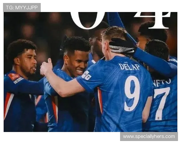 切尔西防线磨合仍不稳定,阶段性表现波动对球队稳定性产生影响 切尔西防线磨合仍不稳定,阶段性表现波动对球队稳定性产生影响